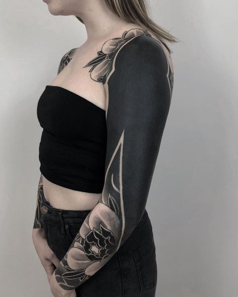 Blackout Half Sleeve Tattoo, Black Work Sleeve, Blackout Sleeve Tattoo, Blackout Sleeve, Black Out Tattoo, Ceramic Tattoo, Black Work Tattoo, Black Sleeve Tattoo, All Black Tattoos