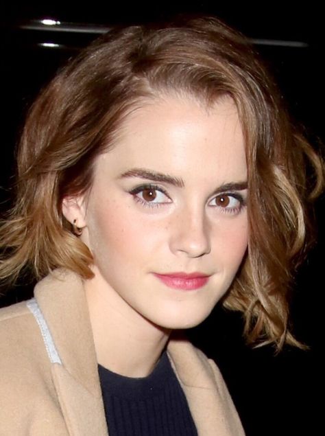 Emma Watson Emma Watson Pixie, Emma Watson Short Hair, Emma Watson Outfits, Emma Watson Makeup, Emma Watson Hair, Emma Watson Style, Corte Bob, Corte De Cabelo Masculino, Short Hairstyle