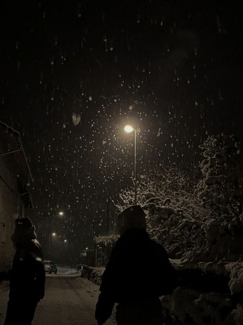 #aesthetic #winter #snow New Year Dark Aesthetic, Snowy Grunge Aesthetic, Dark Academia Snow Aesthetic, Gloomy Christmas Aesthetic, Sera Core Aesthetic, Moody Winter Aesthetic, Snow Dark Aesthetic, Christmas Mood Aesthetic, Grunge Winter Aesthetic