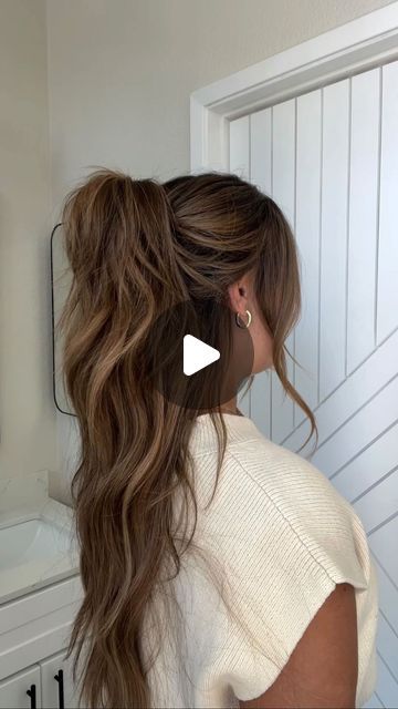 Volume Hairstyle, One Ponytail, Hairstyles Salon, Two Ponytail Hairstyles, Vegas Hair, Haircut Images, Half Ponytail, Medium Layered Haircuts, Long Hair Updo