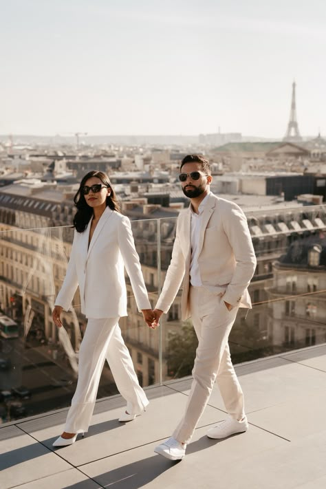 Couples Suits Outfit, Couple Suit Poses, White Bride Suit, France Engagement Photos, Pre Wedding White Dress, White Suit Engagement Photos, White Suit Bride, Elegant Engagement Photos Outfits, Couple Suit Outfit