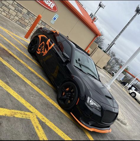 Chrysler Hellcat, Chrysler 300 Custom, Black Dodge Charger, Dodge Charger Models, Dodge Charger Hellcat, Gtr Car, Slammed Cars, Hummer Cars, Chrysler Cars