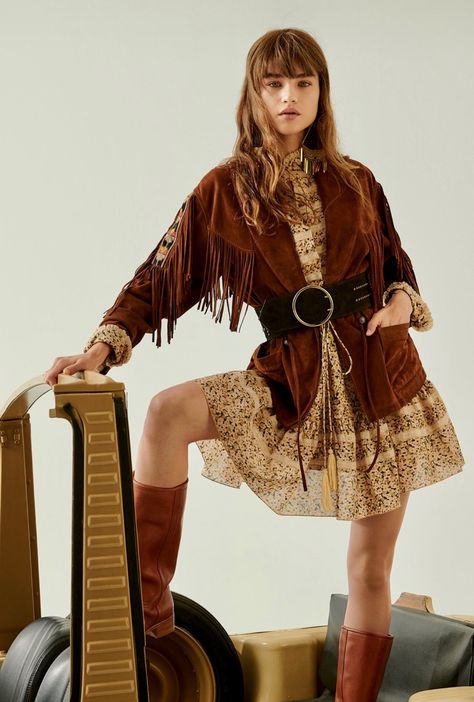 Etro Etro Resort, Meghan Roche, Fashion Trend Report, Resort 2020, Cooler Look, 2020 Fashion, Yellow Fashion, Fun Times, Estilo Boho