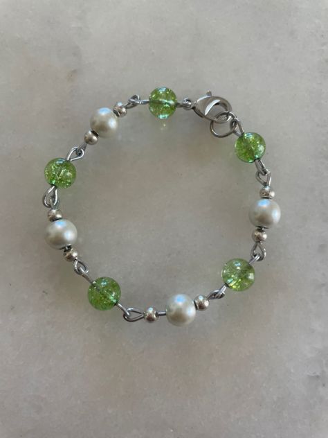 Bday Jewelry, Fairy Bracelets, Beaded Jewels, Jewelry Accessories Ideas, Eye Pins, Bracelet Ideas, Beaded Bracelets Diy, Beaded Accessories, Matching Bracelets