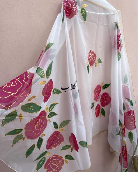 Handpainted Organza Dupatta ❤️✨ . . . . #dupatta #clothing #handpainted Organza Dupatta Painting Designs, Organza Painted Dupattas, Handpainted Suits, Organza Printed Dupatta, Handpainted Dupattas, Dupatta Painting, Asian Attire, Fabric Colour Painting, Fabric Painting On Clothes