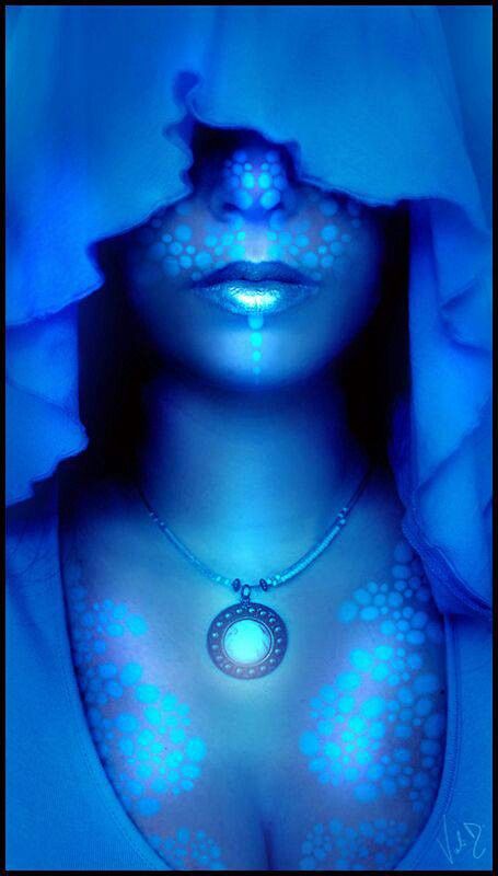 Rhapsody In Blue, Behind Blue Eyes, Oh My Goddess, Indigo Children, Bleu Violet, Star Children, Blue Ray, Feeling Blue, Love Blue