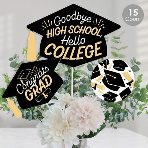 College Graduation Party Centerpieces, Doctor Graduation Party, Grad Party Centerpieces, Grad Table, Green Graduation Party, Graduation Table Centerpieces, Graduation Party Photo Booth, Graduation Candy Buffet, Blue Graduation Party