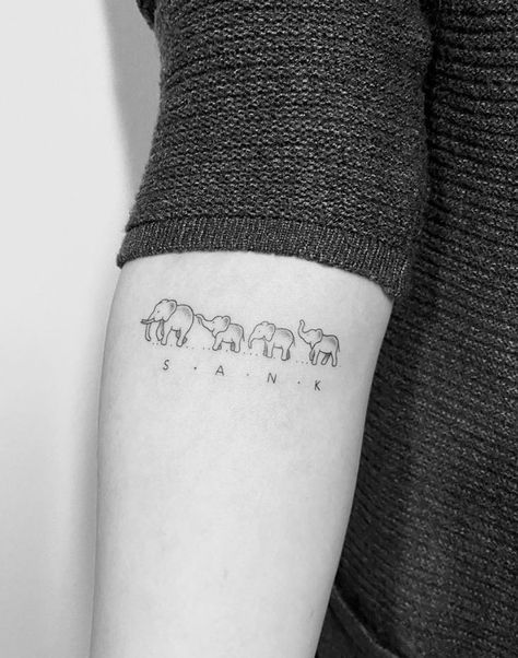 Elephant Family Tattoo, Tiny Elephant Tattoo, First Tattoo Ideas, Family Tattoo Designs, Elephant Tattoo Design, Mom Tattoo Designs, Mommy Tattoos, Sibling Tattoos, Mother Tattoos