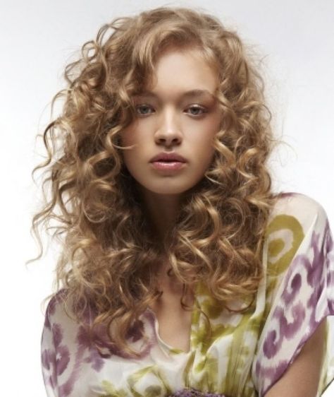 Long Layered Curly Hair, Long Blonde Curly Hair, Cheap Human Hair Wigs, Layered Curly Hair, Swept Bangs, Blonde Curly Hair, Side Swept Bangs, Cheap Human Hair, Remy Human Hair Wigs