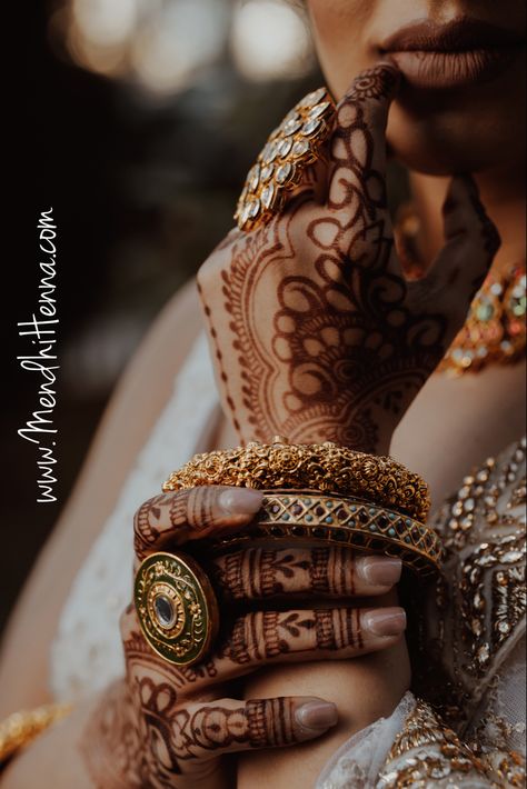 Mehndi Function Photography, Mehndi Event Photography, Mendhi Photo Shoot, Henna Party Photography, Bridal Mehndi Shoot, Bridal Mehndi Photoshoot, Mehndi Shoots, Mehndi Photography Poses, Mehandi Shoot Bride