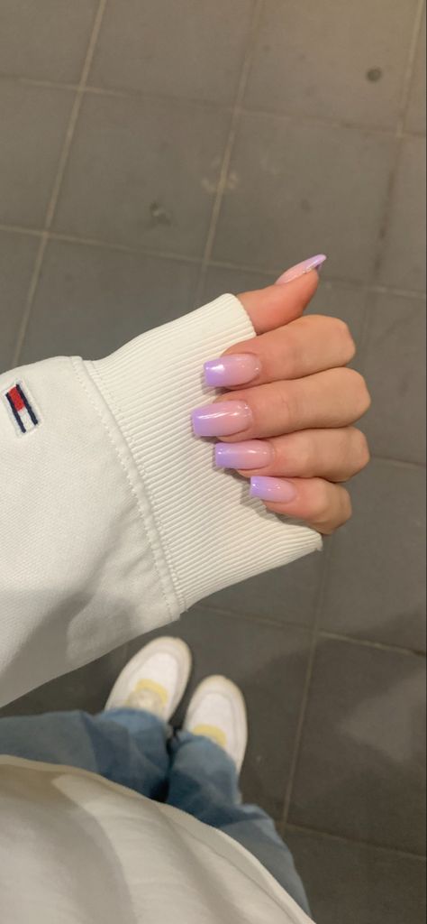 unghie, ricostruzione, viola, lilla, rosa, gel, sfumatura, ballerina, moda, stile, fotografia Lilla Nails, Unghie Sfumate, Nails Aesthetic, Nail Inspo, Manicure, Nail Art, Nails, Nail Arts