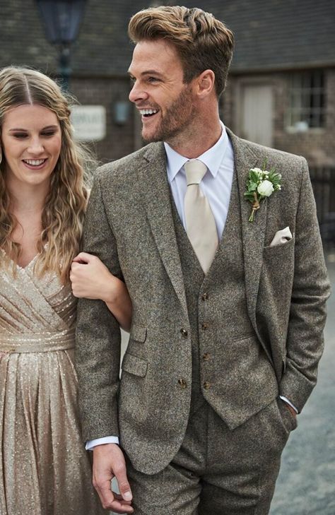 Brown Tweed Suit, Tweed Wedding, Groom And Groomsmen Suits, Tweed Wedding Suits, Mens Wedding Attire, Groom Wedding Attire, Tweed Waistcoat, Tweed Suit, Wedding Suits Groom