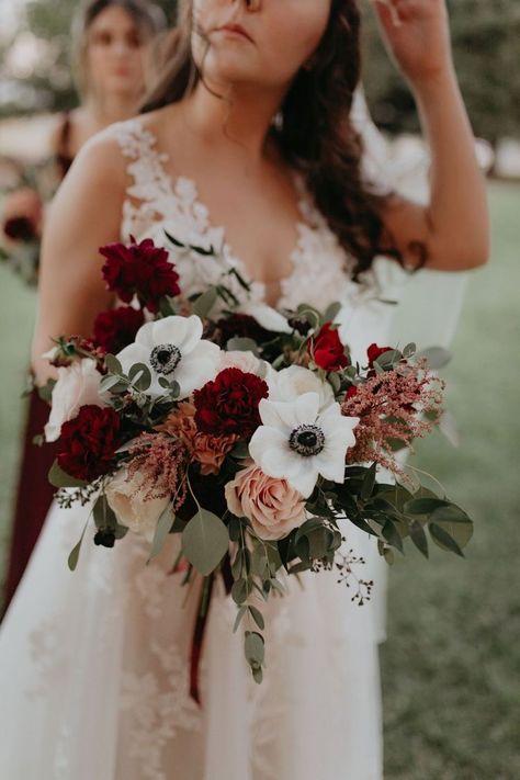 Burgundy And Blush Fall Wedding, Maroon And Blush Wedding Flowers, Burgundy Blush Flowers, Fall Wedding Flowers October Burgundy, Burgundy And White Flowers, Wedding Bouquets Bride Burgundy, Wine And Blush Wedding Flowers, Blush And Burgundy Wedding Bouquet, Burgundy Blush Wedding Decor