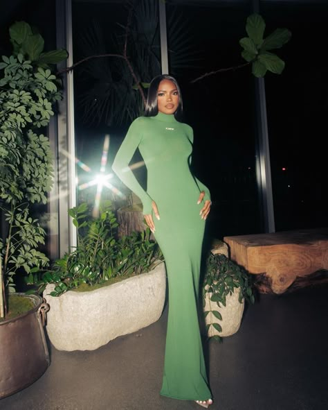 dinner with my @off____white fam <3 | Instagram Ryan Destiny, Event Outfit, Stylish Work Outfits, Interview Outfit, November 17, Dress Picture, Clean Cut, Guest Outfit, Casual Dinner Outfit