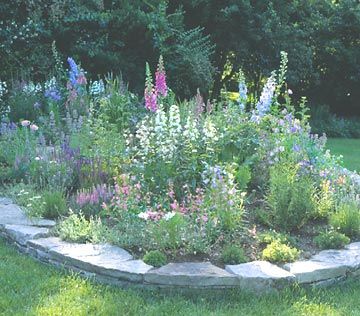 . Have Inspiration, Outdoor Garden Decor, Wildflower Garden, Garden Care, Flower Bed, Staircases, Garden Flowers, Lawn And Garden, Dream Garden