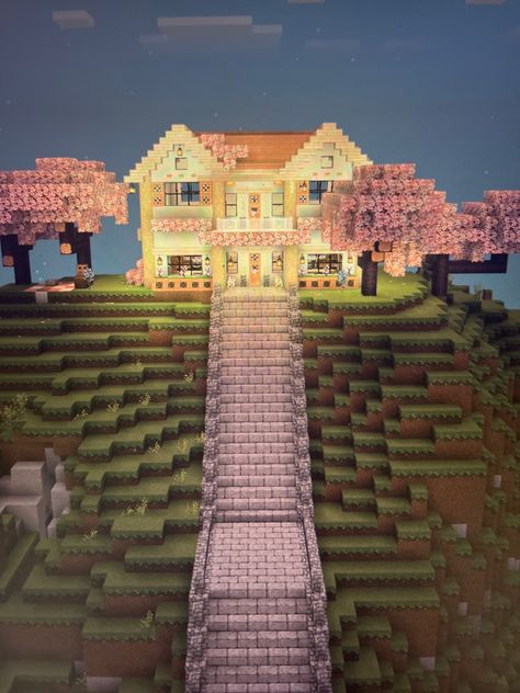 Cool Minecraft Roofs, Pink And Birch Minecraft House, Pretty Pink Minecraft Houses, Minecraft House For Couple, House Ideas On Minecraft, Pink And Blue Minecraft House, Astetic Minecraft Houses, Minecraft Cherry House Interior, Minecfrat Houses Aesthetic