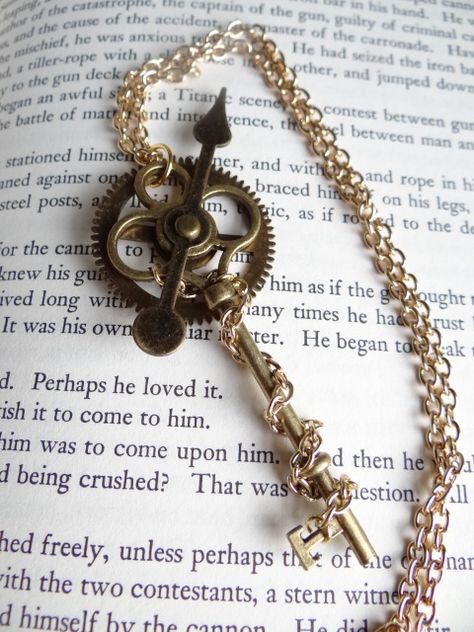 . Steampunk Key Necklace, Steampunk Choker, Steampunk Key, Mode Steampunk, Key And Lock, Steam Punk Jewelry, Key Jewelry, Steampunk Accessories, Keys Art