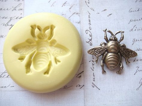 BUMBLE BEE (size small) - Flexible Silicone Mold - Push Mold, Jewelry Mold, Polymer Clay Mold, Resin Mold, Craft Mold, Food Mold, PMC Mold Savon Diy, Food Mold, I Love Bees, Formy Silikonowe, Polymer Clay Mold, Bee Inspired, Jewellery Moulds, Bee Crafts, Bee Decor