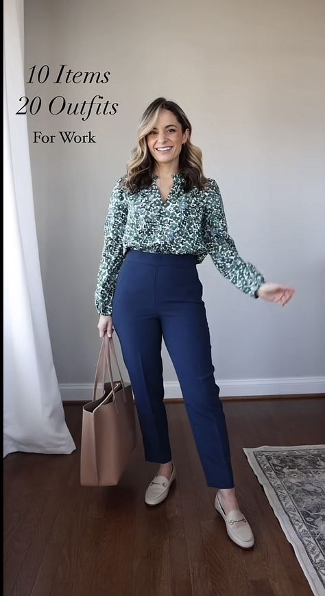 Black Top Work Outfit, Jean Professional Outfit, Blue Dress Pants Outfit Women Navy, Dark Blue Pants Outfit Work, Navy Blue Dress Pants Outfit Women, Blue Dress Pants Outfit, Blue Pants Work Outfit Women, Minimalist Casual Outfit, Outfit Formal Mujer