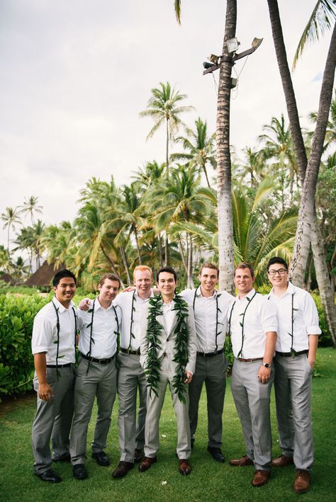 Hawaii Groomsmen Attire, Beach Groom, Maldives Wedding, Beach Wedding Groomsmen, Beach Wedding Style, Hawaiian Ocean, Wedding Groomsmen Attire, Wedding Wishlist, Suit Supply