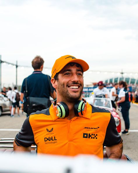 Everyday Outfits Summer, Streetwear Fashion Outfits, Fitness Fashion Outfits, Honey Badger, Daniel Ricciardo, Indy Cars, Cool Fits, F1 Drivers, Cow Boy