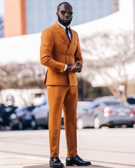 1,695 mentions J’aime, 19 commentaires - Black Men and Suits (@blackmenandsuits) sur Instagram : "Dressed to impress 👌🏾 // @motomilayo // #blackmenandsuits ⠀⠀⠀⠀⠀⠀⠀⠀⠀ 📸: @ubiq.illusion" Orange Prom Suit, Prom Suits For Men, Prom Suit, Orange Suit, Formal Blazer, Church Suits, Groom Tuxedo, Prom Suits, Prom Outfits