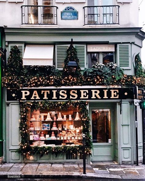 Storefront Aesthetic, Christmas Booth, French Restaurant, Paris Cafe, Shop Fronts, In The News, Pretty Christmas, Christmas Store, Christmas Window