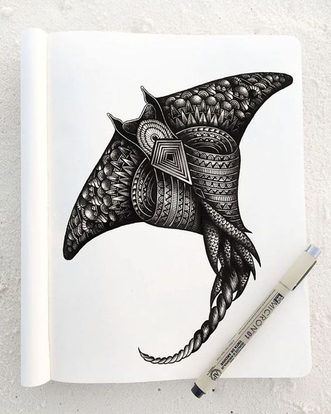 41 Incredibly Detailed Animal Drawings By Faye Halliday Stingray Tattoo, Ray Tattoo, Tier Tattoo, Maori Tattoos, Polynesian Tattoo Designs, Hawaiian Tattoo, Maori Tattoo, Poster Designs, Detailed Drawings