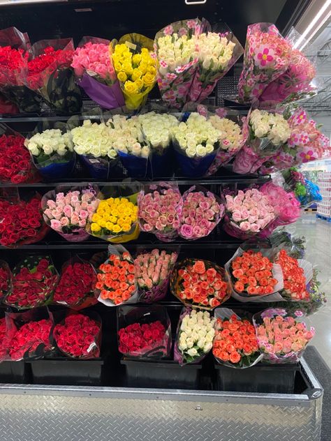 Costco Flowers, Prettiest Flowers, Flower Aesthetics, Flowers Bouquet Gift, Black Femininity, Flower Therapy, Beautiful Bouquet Of Flowers, Luxury Flowers, Aesthetic Photography Nature