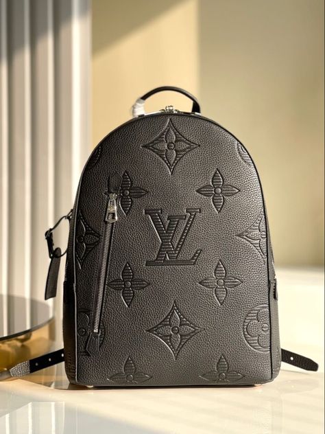 Luxury Backpack For Men, Mochila Louis Vuitton, Male Bags, Hype Outfits, Male Backpack, Louis Vuitton Mens Bag, Tas Lv, Louis Vuitton Backpack, Men Bag