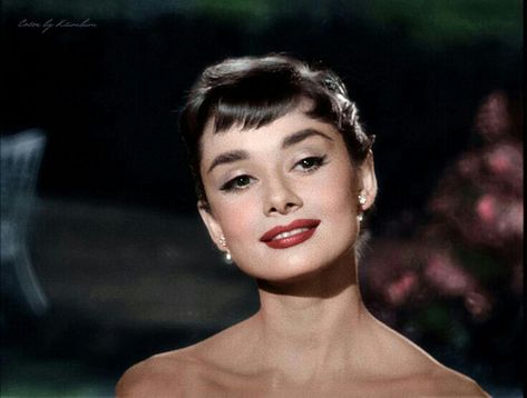 Audrey Hepburn - colorized still from "Sabrina" (1954) ~ I love this! So pretty! Emotional Eyes, Sabrina 1954, Aubrey Hepburn, Audrey Hepburn Photos, Audrey Hepburn Style, Hepburn Style, Red Lipstick, Brigitte Bardot, 인물 사진