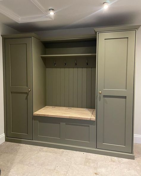 Mud Room And Office Combo, Bootility Room Ideas, Small Boot Room Ideas Entryway, Howdens Boot Room, Sitting Room Design Ideas, Tongue And Groove Bootroom, Bootility Room, Farmhouse Revival, Mudroom Cabinetry