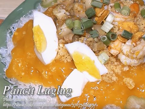 Pancit Luglug Recipe | Panlasang Pinoy Meat Recipes Pancit Luglug, Gizzards Recipe, Pork Roast In Oven, Crab Dishes, Filipino Dishes, Leafy Vegetables, Noodle Dishes, Quick Cooking, Filipino Recipes