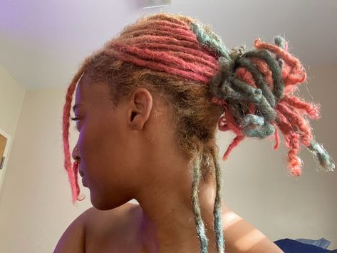 Pastel Locs Black Women, Pink And Blue Locs, Pastel Locs, Blonde And Pink Locs, Blue Locs, Color Locs, Dreads Black Women, Mlp Au, Pink Locs