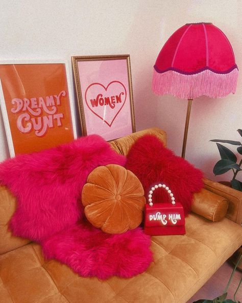 She Room Ideas For Women, 70s Themed Bedroom, Florence Given, 70s Bedroom, 70s Room, Dream Flat, Vibe Rooms, Dallas Apartment, Funky House