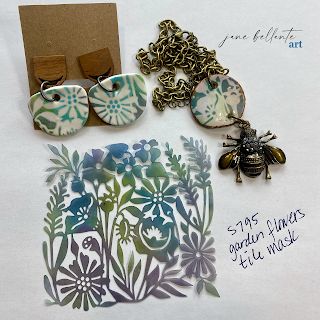 StencilGirl Talk: How to Create Pendants and Earrings Using Polymer Clay and StencilGirl Stencils Stencils On Polymer Clay, Clay Brooch Diy, Diy Clay Charms, Polymer Clay Earrings Diy Tutorials, Polymer Clay Earrings Diy, Homemade Clay, Flower Tile, Sculpey Clay, Brooch Diy