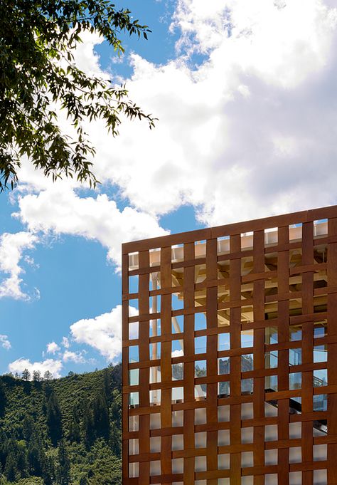 Aspen Art Museum, Aspen Art, Wood Facade, Shigeru Ban, Downtown Core, Ludwig Mies Van Der Rohe, Japanese Architect, State Of Colorado, Woven Wood