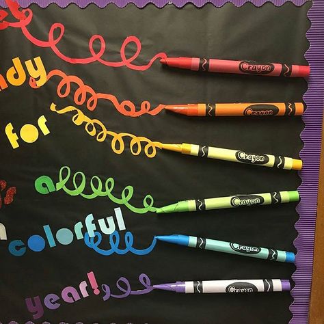 Crayon Themed Classroom, Art Bulletin Boards, Preschool Bulletin, Library Bulletin Boards, Preschool Bulletin Boards, School Doors, School Bulletin Boards, Classroom Theme, Classroom Setup