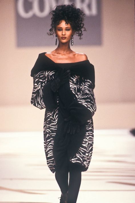 THE ORIGINAL SUPERMODELS 80s Runway, Iman Model, Iman Abdulmajid, Supermodel Iman, Reference Models, 00s Runway, Cultural Clothing, 80s 90s Fashion, 90s Runway Fashion