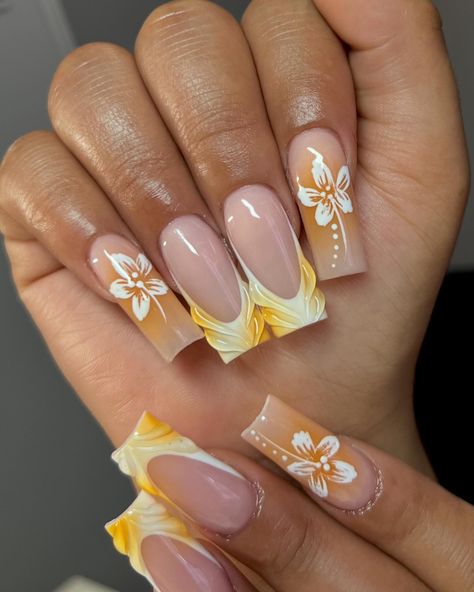 💜Beauty By Pris💜 | Summer Mode: ON 🧡☀️✔️ • • • • • • • • #nailsofinstagram #nailsoftheday #nailsofig #naildesigns #summernails #vacationnails #acrylicsnails… | Instagram