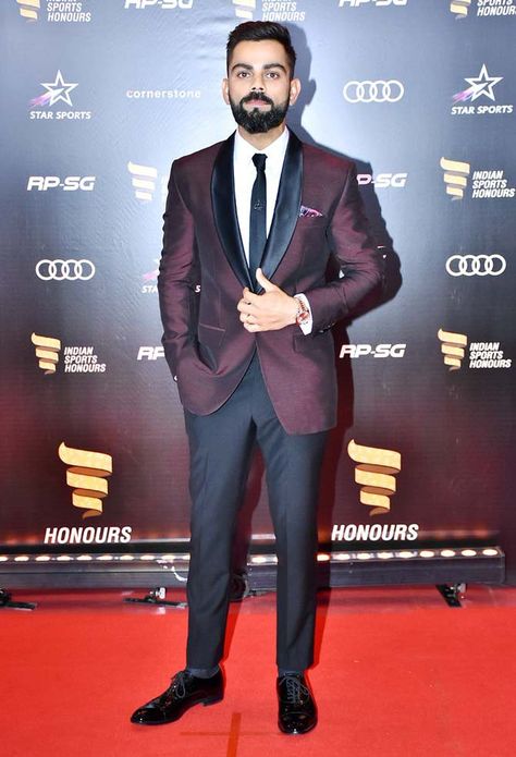 Osam Virat Kohli Virat Kohli In Suit, Burgundy Blazer Outfit, Best Wedding Suits For Men, Marriage Suits, Indian Wedding Suits Men, Indian Groom Dress, Man Dress Design, Gents Shirts, Nehru Jacket For Men