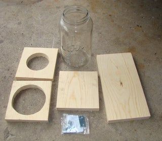 Diy Squirrel Feeder, Squirrel Feeder Diy, Tree Garden Design, Squirrel Home, Bird Feeder Plans, Squirrel Feeders, Flea Market Gardening, Squirrel Feeder, Wood File