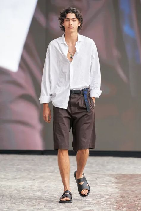 2023 Era, Spring Mens Fashion, Dior Men, Metallic Pants, Vogue Dress, Guy Style, Mens Spring Fashion, Mens Fashion Week, Hermes Men