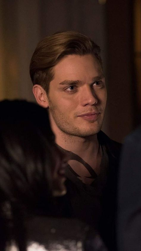 Clary Y Jace, Jace Herondale, Angels Blood, Shadowhunters Series, Fictional Character Crush, Clary And Jace, Dominic Sherwood, Jace Wayland, Eyes Wallpaper