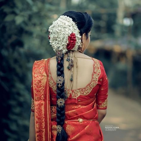 Image may contain: one or more people and people standing Hindu Bridal Hairstyles Kerala, Kerala Bride Hairstyles, Kerala Hindu Bride, Indian Bridal Hairstyle, South Indian Wedding Hairstyles, Bridal Hair Decorations, Hairstyle Indian Wedding, Bridal Hairstyle Indian, Hairstyle Indian