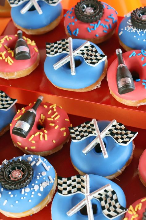 Check out this awesome Hot Wheels-themed birthday party! What awesome donuts! See more party ideas and share yours at CatchMyParty.com Cars Birthday Party Food, Hot Wheels Birthday Party Ideas Food, Hot Wheels Donut, Hot Wheels Party Food, Hot Wheels Monster Truck Birthday Party Ideas, Hot Wheel City Birthday, Hotwheels Monster Truck Birthday Party, Hot Wheels And Monster Truck Party, Hot Wheels Themed Birthday Party