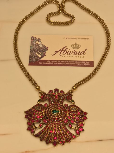 Gandaberunda Chain Gandaberunda Blouse Design, Antique Chains Gold, Gandaberunda Pendant, 22 Carat Gold Jewellery, Gold Temple Jewellery, Antique Necklaces Design, Antique Gold Jewelry Indian, Antique Jewellery Designs, Antique Necklaces