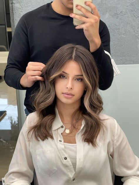 Long Hairstyles With Highlights Colour, Brunette Balayage Hair Layers Face Framing, Hair Inspo Color Brunettes Short, Low Maintenance Light Brown Balayage, Brown Hair Colors For Hazel Eyes, Summer Hair Colour For Brunettes, Winter 23 Hair Trends, Trending Womens Haircuts 2023, Slight Balayage On Brown Hair