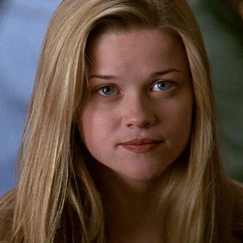 Reese Witherspoon - Nicole Walker Reese Witherspoon Icon, Young Reese Witherspoon, Reese Witherspoon Young, Fear 1996, Scene Gifs, Nicole Walker, 2000s Icons, Madelyn Cline, Mark Wahlberg