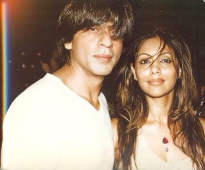 Lovely couple 😍 Srk And Gauri, Srk Gauri, Abram Khan, Richest Actors, Gauri Khan, Suhana Khan, David Kibbe, 13 November, King Khan